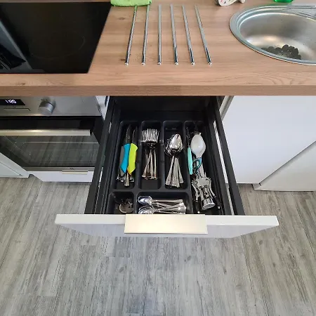 T2 Guynemer Rdc Wifi A 80m Linge De Lit Fourni Apartment *