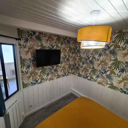 T2 Guynemer Rdc Wifi A 80m Linge De Lit Fourni Apartment