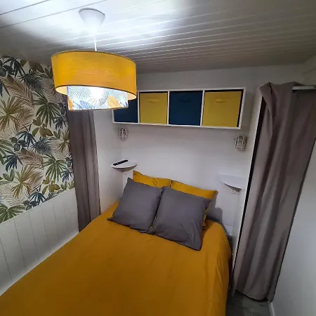 T2 Guynemer Rdc Wifi A 80m Linge De Lit Fourni *